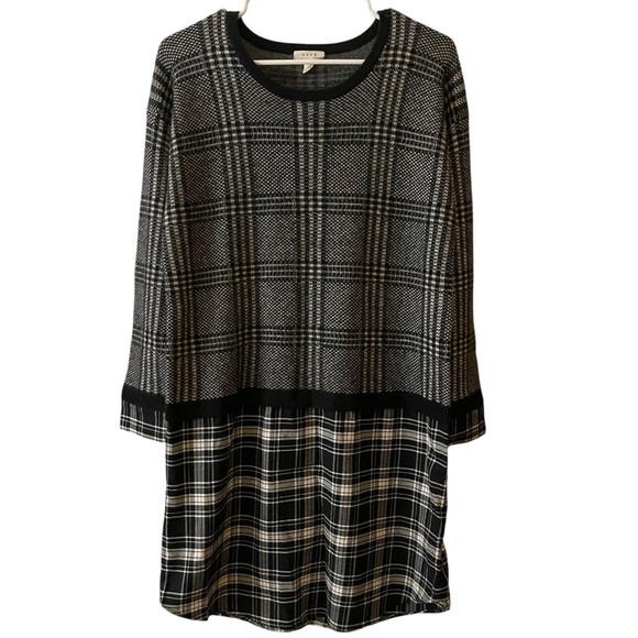 Soft Joie Black and White Long Sleeve Mixed Media Sweater Dress, Small - Picture 4 of 13